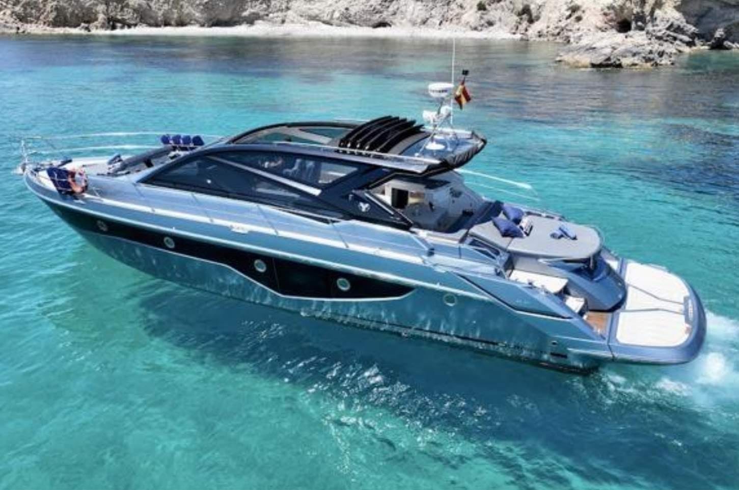 Power boat FOR CHARTER, year 2018 brand Cranchi and model 60ST, available in Puerto Deportivo El Masnou El Masnou Barcelona España